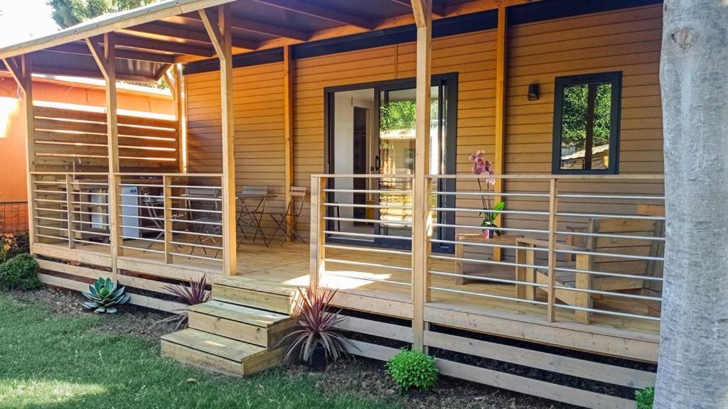 Il Pampaleone Glamping And Resort Ачиреале Экстерьер фото