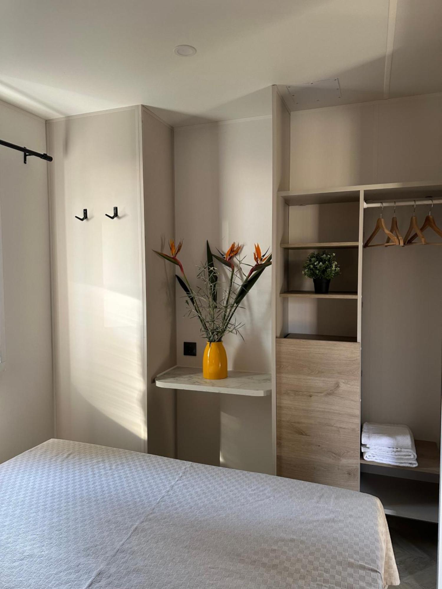 Il Pampaleone Glamping And Resort Ачиреале Номер фото